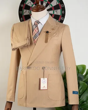 ​Premium Men’s Slim-Fit Tan Double-Breasted Formal Suit
