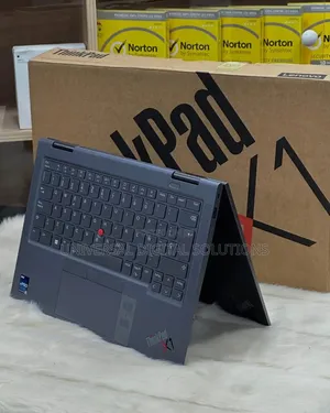 New Laptop Lenovo ThinkPad X1 Yoga Gen 8 16GB Intel Core i7 SSD 512GB