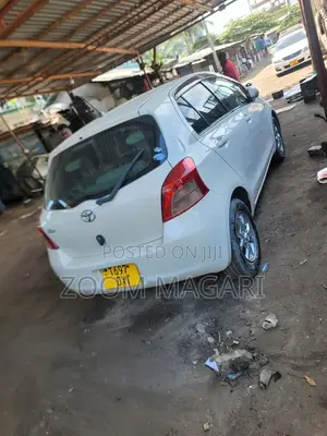 Toyota Vitz 2007 Pearl