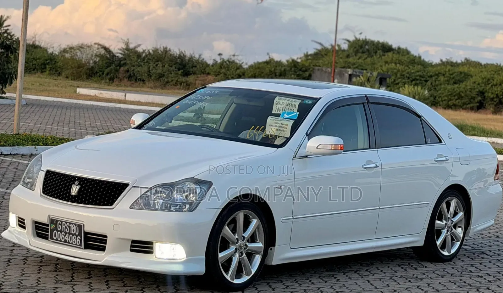 Toyota Crown 2007 White