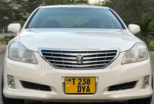Toyota Crown 2008 White