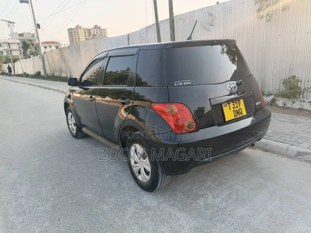 Toyota IST 2003 Black