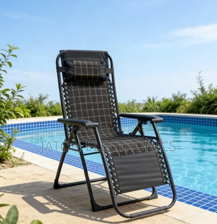 Folding Lounge Chair