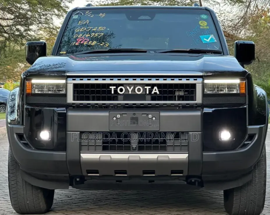 Toyota Land Cruiser Prado 2024 Black