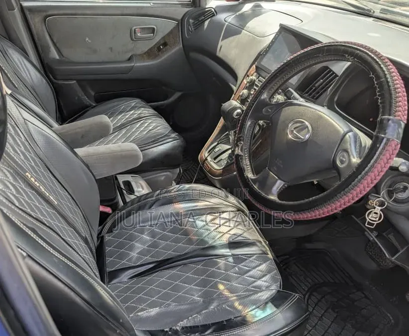 Toyota Harrier 1999 Black
