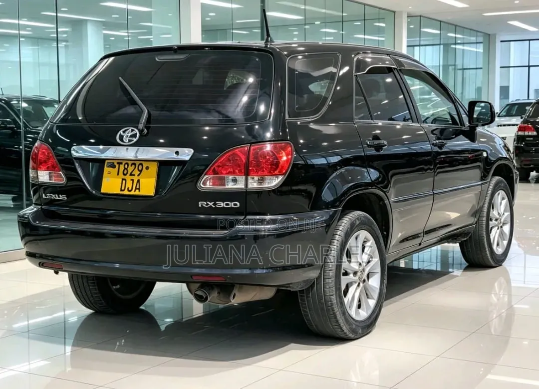 Toyota Harrier 1999 Black