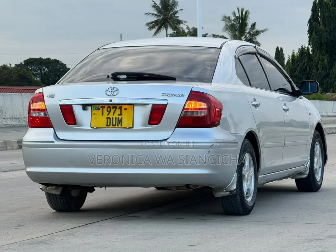 Toyota Premio 2005 Silver