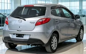 Mazda Demio 2011 Silver