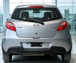 Mazda Demio 2011 Silver