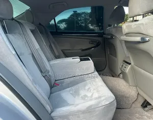 Toyota Crown Royale 2005