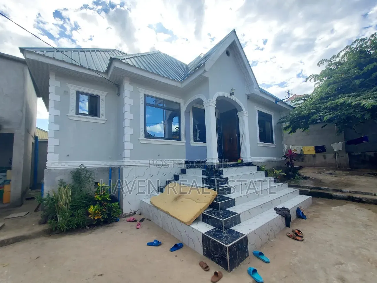 3bdrm House in Kinyerezi for sale