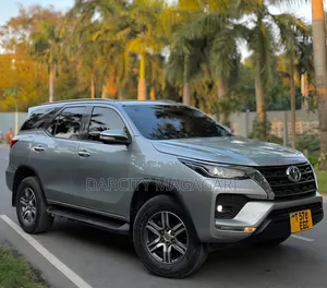 Toyota Fortuner 2021