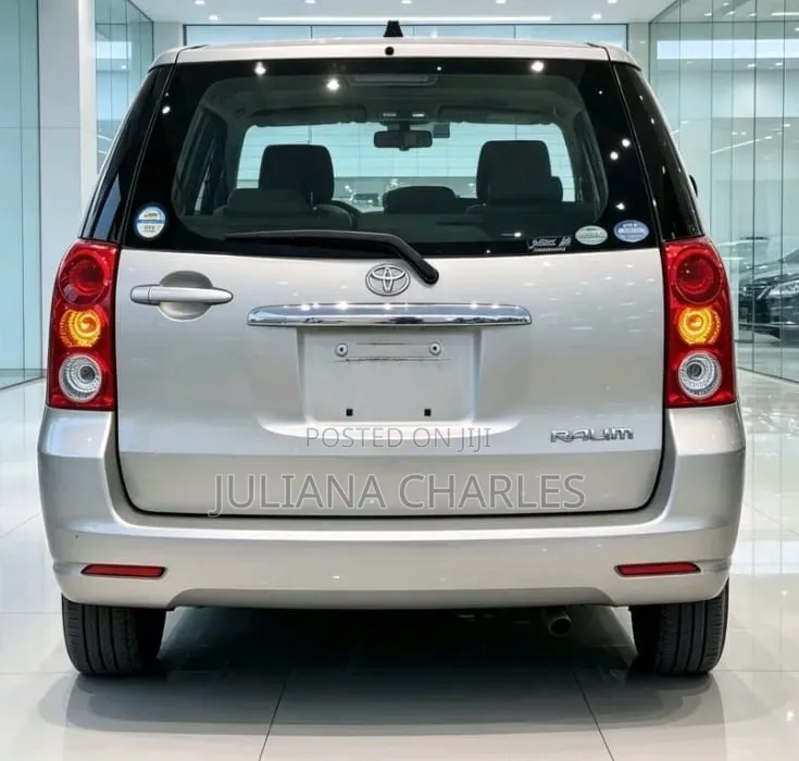 Toyota Rumion 1.5 FWD 2023 Gold