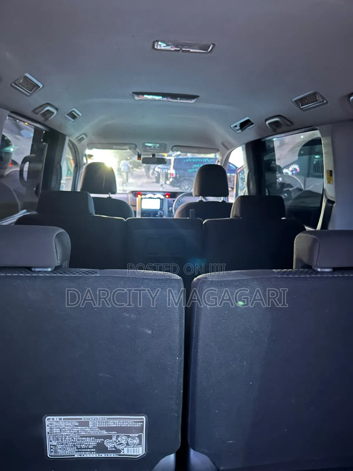 Toyota Noah 2009