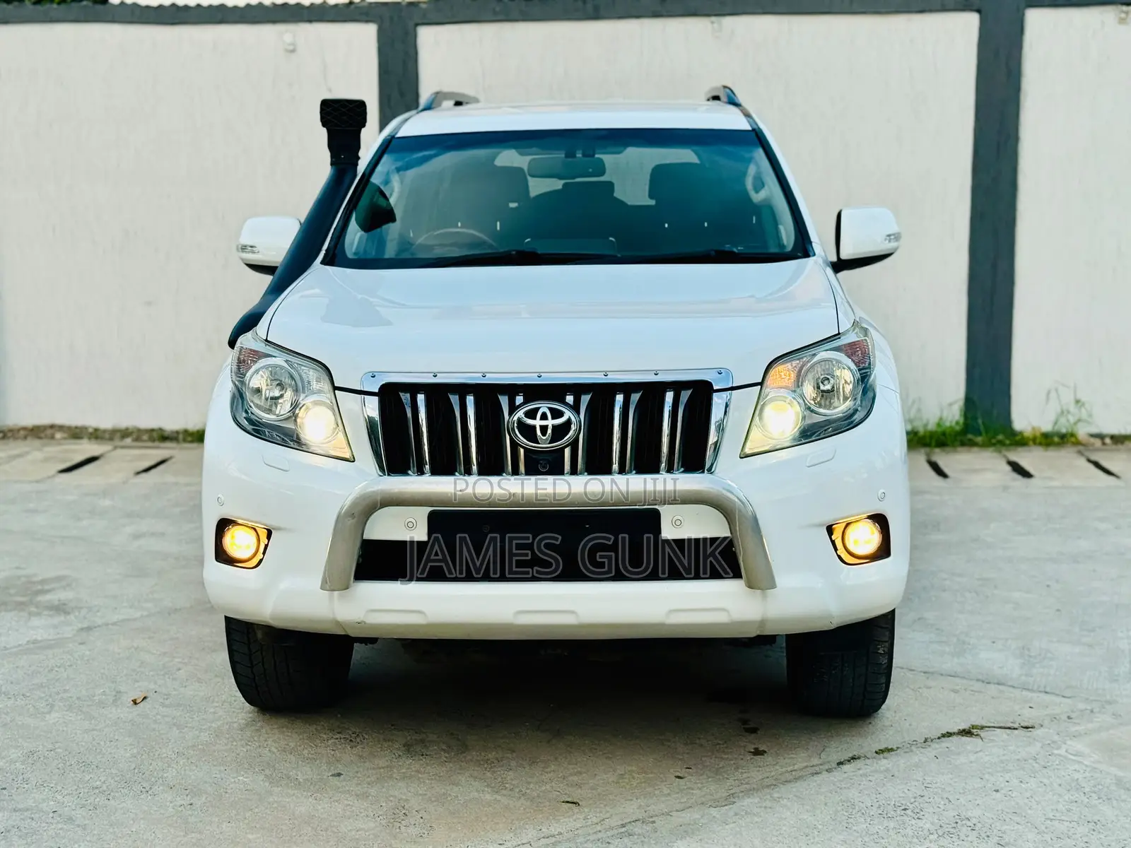 Toyota Land Cruiser Prado 4.0 i 2010 White