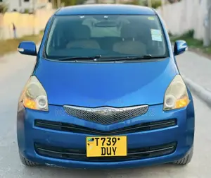 Toyota Ractis 2010 Blue