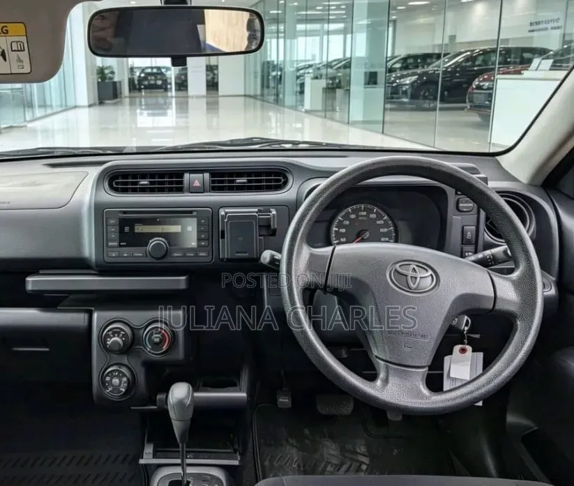 Toyota Probox 2015 Maroon