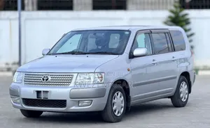 Toyota Succeed 2004 Silver