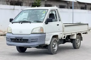 Toyota TownAce 2003 White
