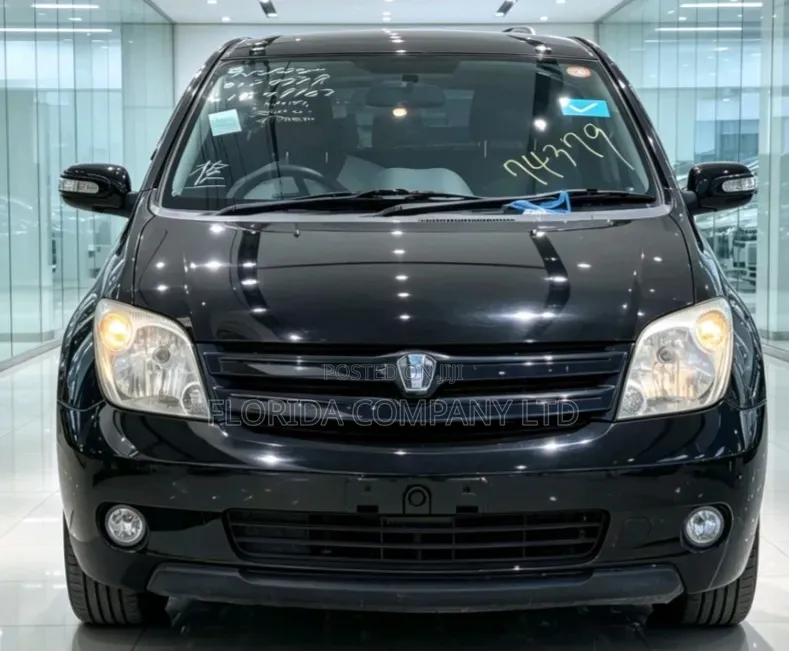 Toyota IST 2004 Black