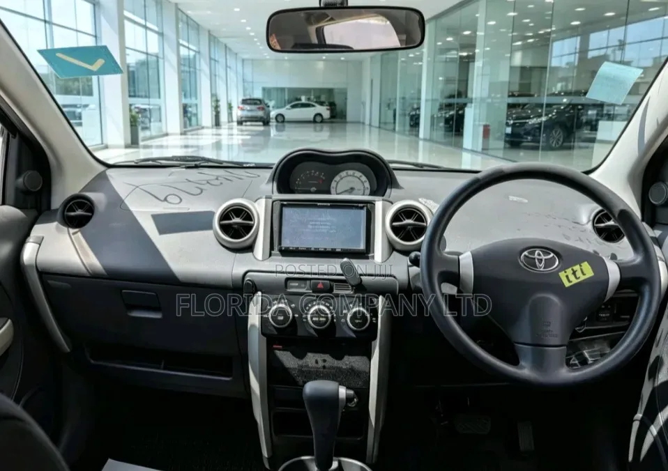Toyota IST 2004 Black