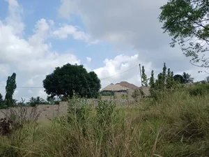 Kiwanja Kizuri Sana Kinauzwa