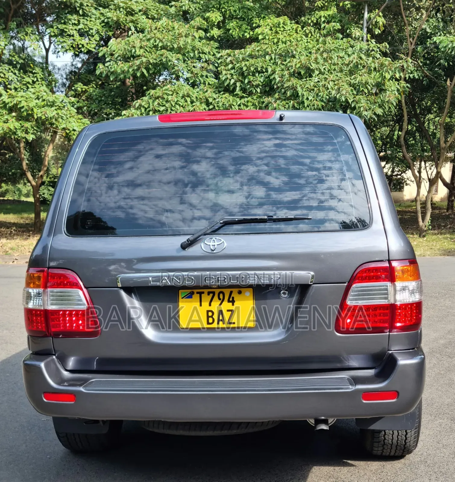 Toyota Land Cruiser 2003 Gray