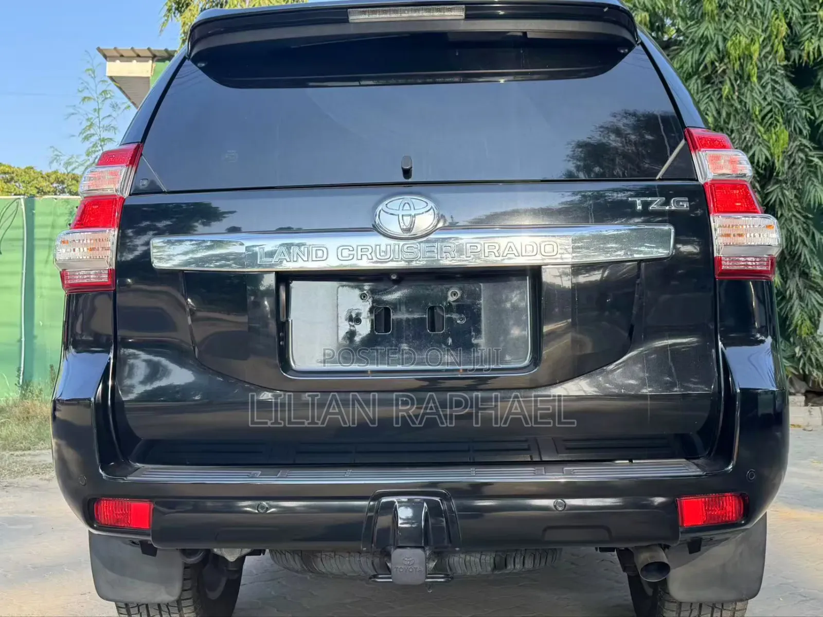 Toyota Land Cruiser Prado 2016 Black