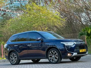 Mitsubishi Outlander 2015 Black