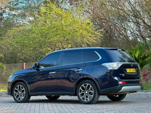 Mitsubishi Outlander 2015 Black