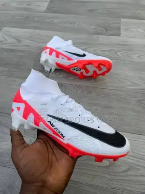 Air Zoom Sports Shoes