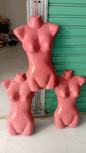 Mdoli Wa Kifua Cha Kike Cha Kutundika Juu