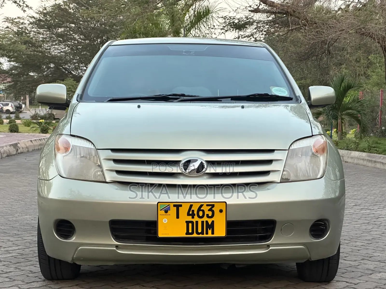 Toyota IST 2006 Gold