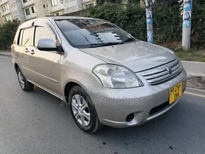 Toyota Raum 2005 Gold