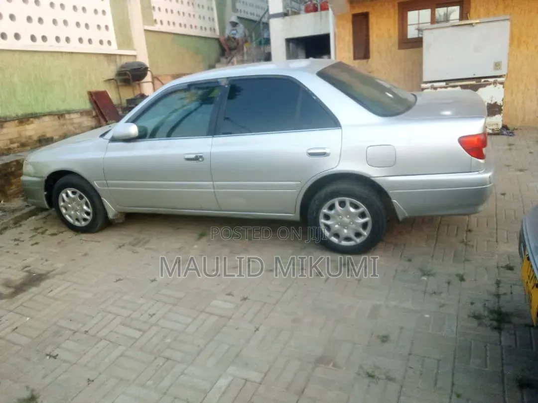 Toyota Carina 2001 Silver