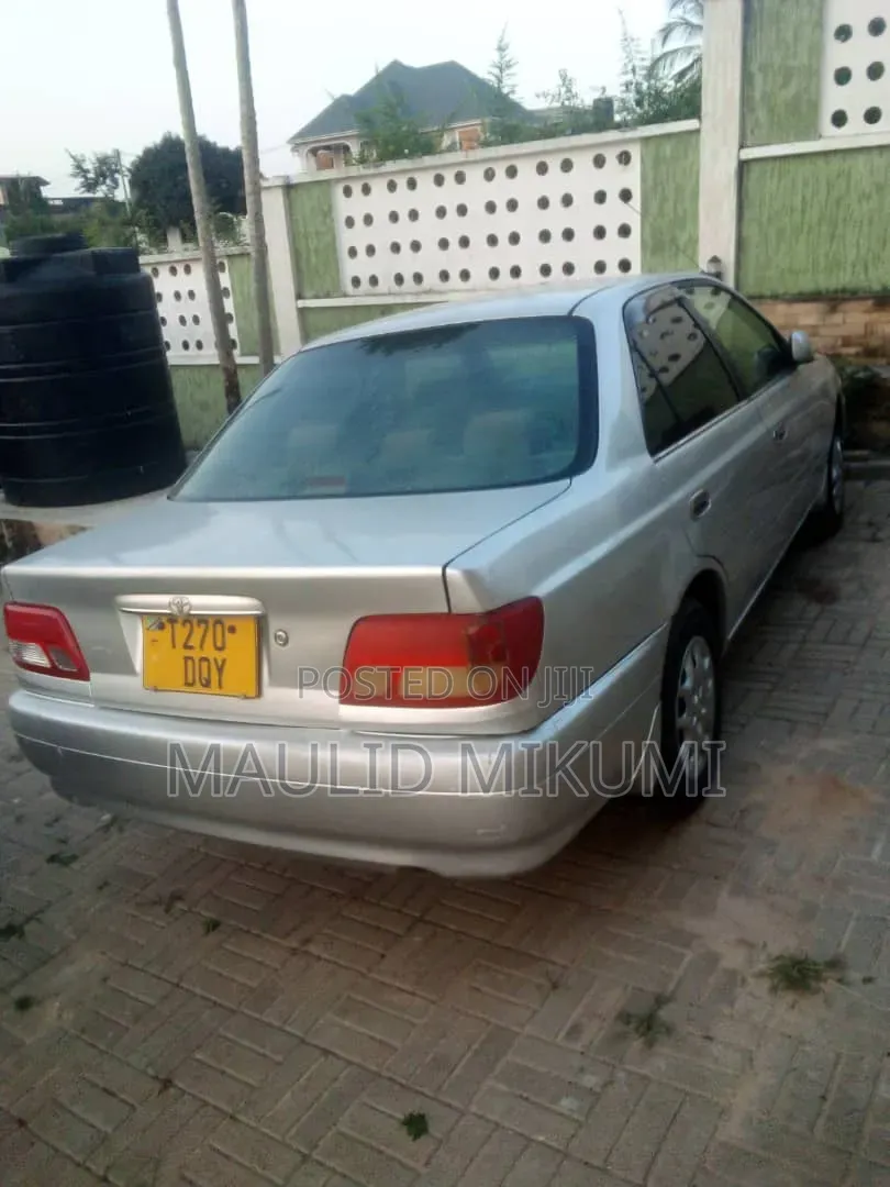 Toyota Carina 2001 Silver