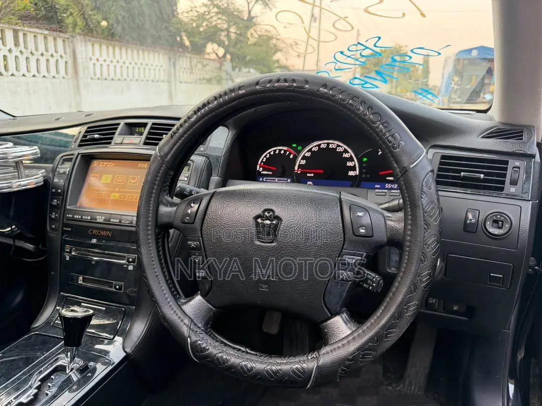 Toyota Crown 2006 Black