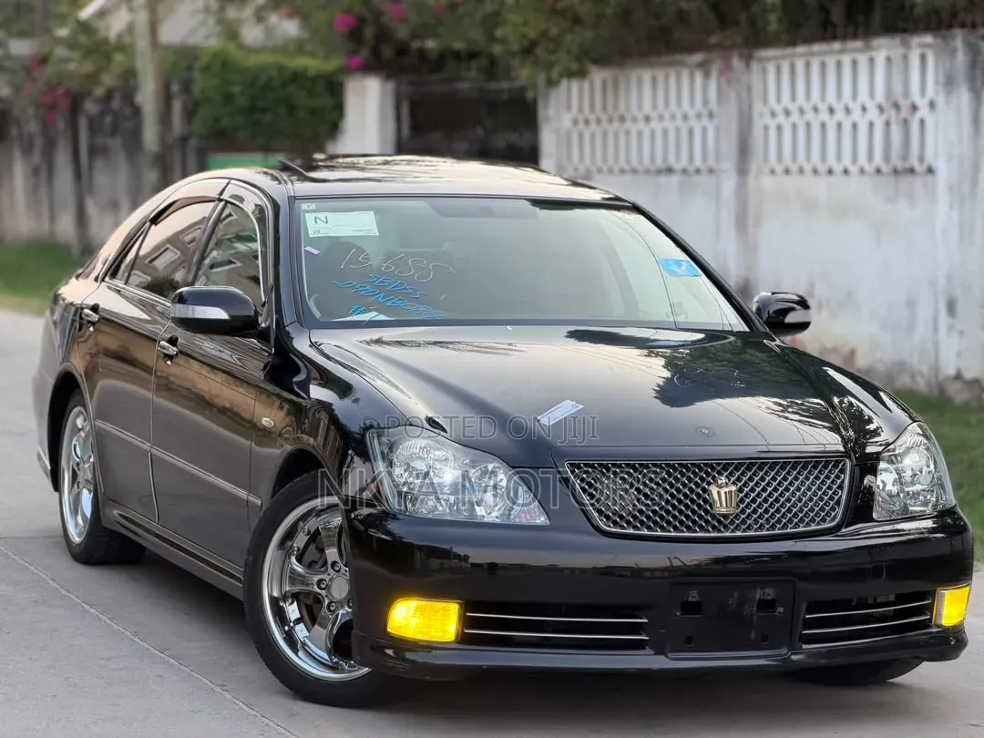Toyota Crown 2006 Black