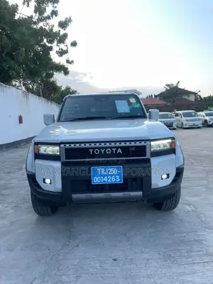 New Toyota Land Cruiser Prado 2.7 2024 White