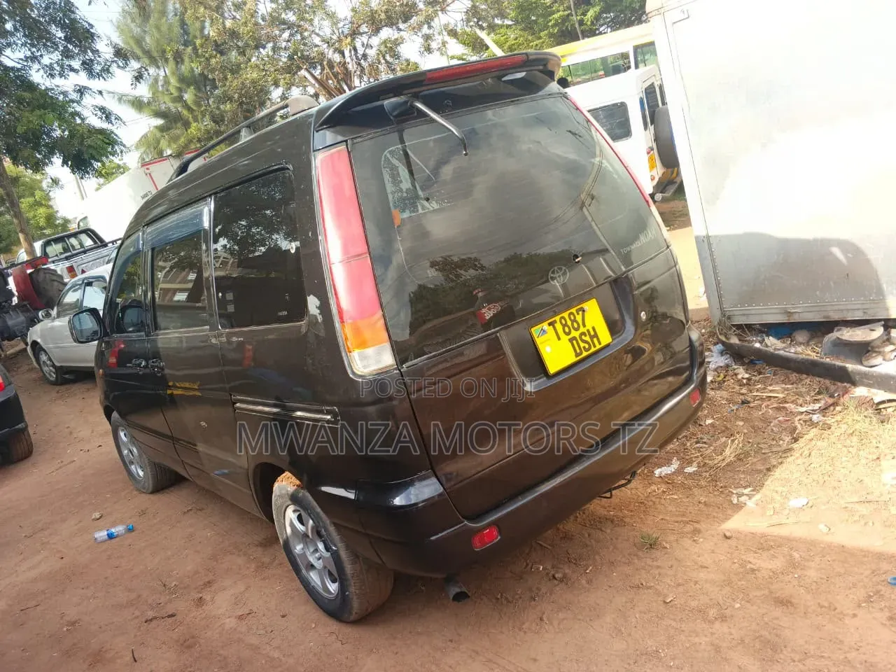 Toyota TownAce Noah 1996 Black