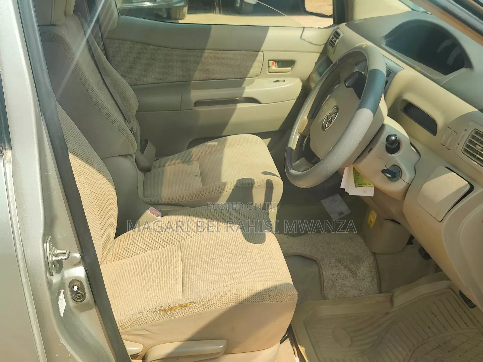 Toyota Raum 2004 Silver