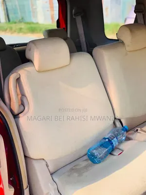 Toyota Sienta 2005 Red