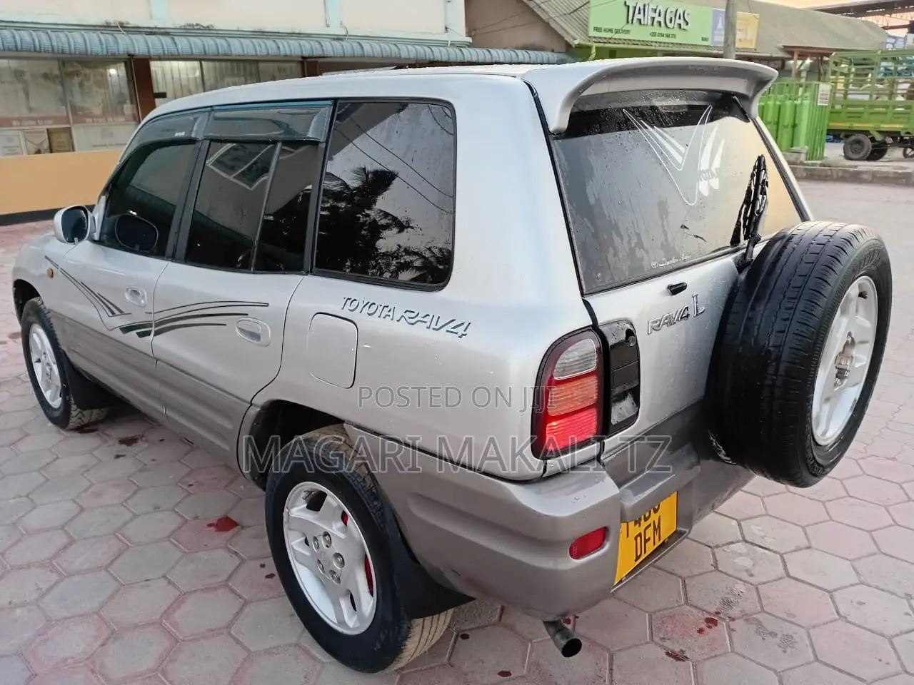 Toyota RAV4 Base FWD 2001 Silver