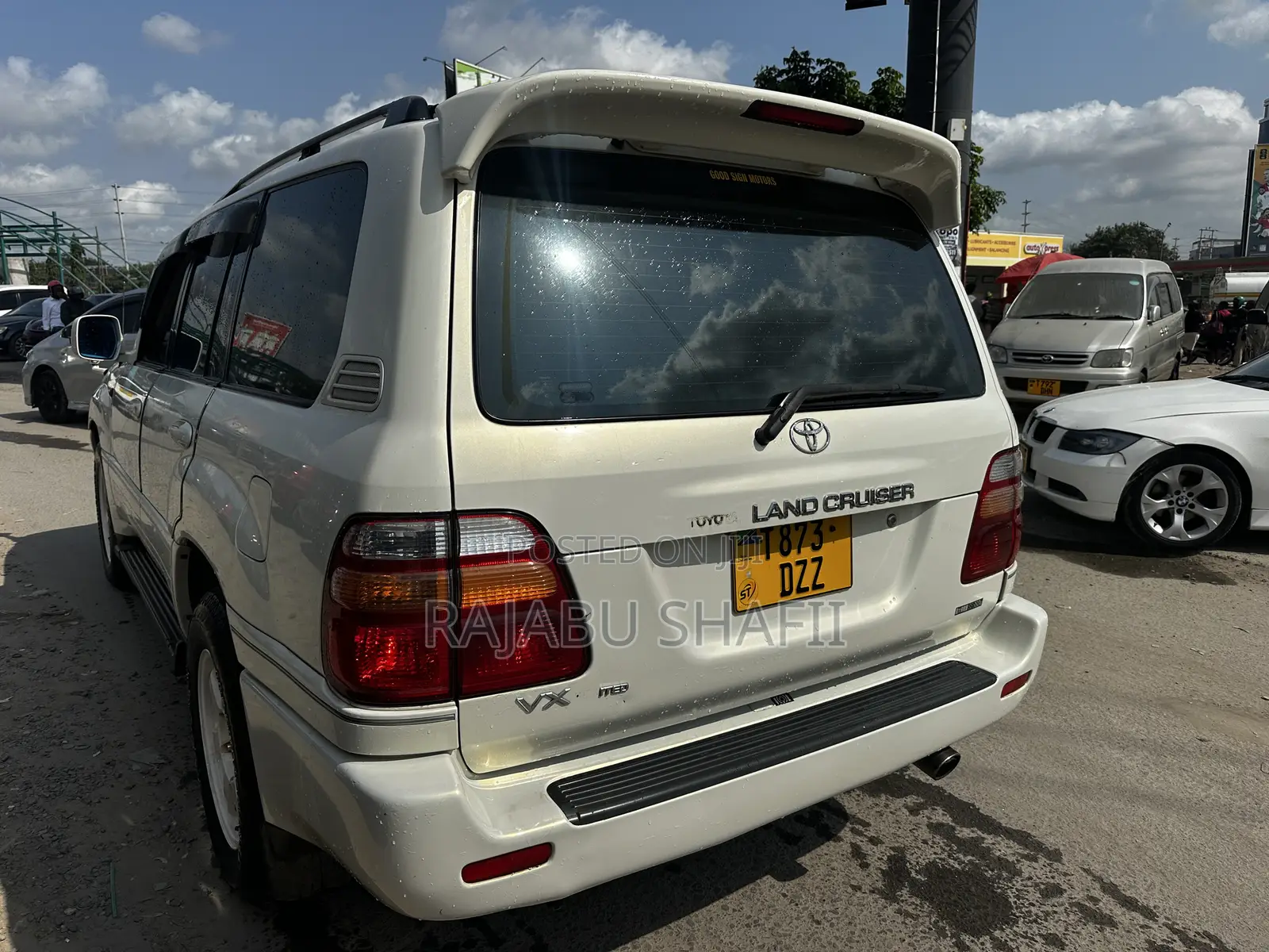 Toyota Land Cruiser HDJ 100 2002 White
