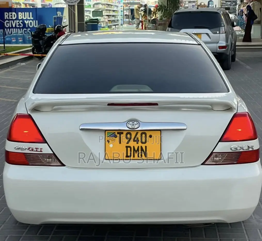 Toyota Mark II 2.0 AWD 2000 White