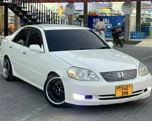 Toyota Mark II 2.0 AWD 2000 White