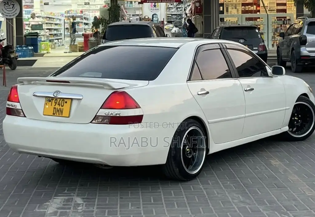 Toyota Mark II 2.0 AWD 2000 White