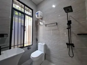 2bdrm House in Oyster Bay for rent