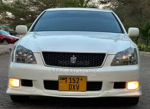 Toyota Crown 2007 White