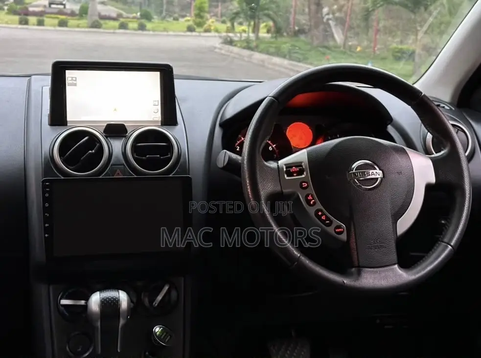 Nissan Dualis 2010 Silver
